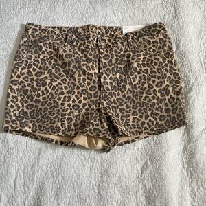 American Eagle Leopard Print Women's Shorts